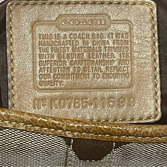 COACH SIGNATURE HOBO Bag!!! - Picture 3 of 3